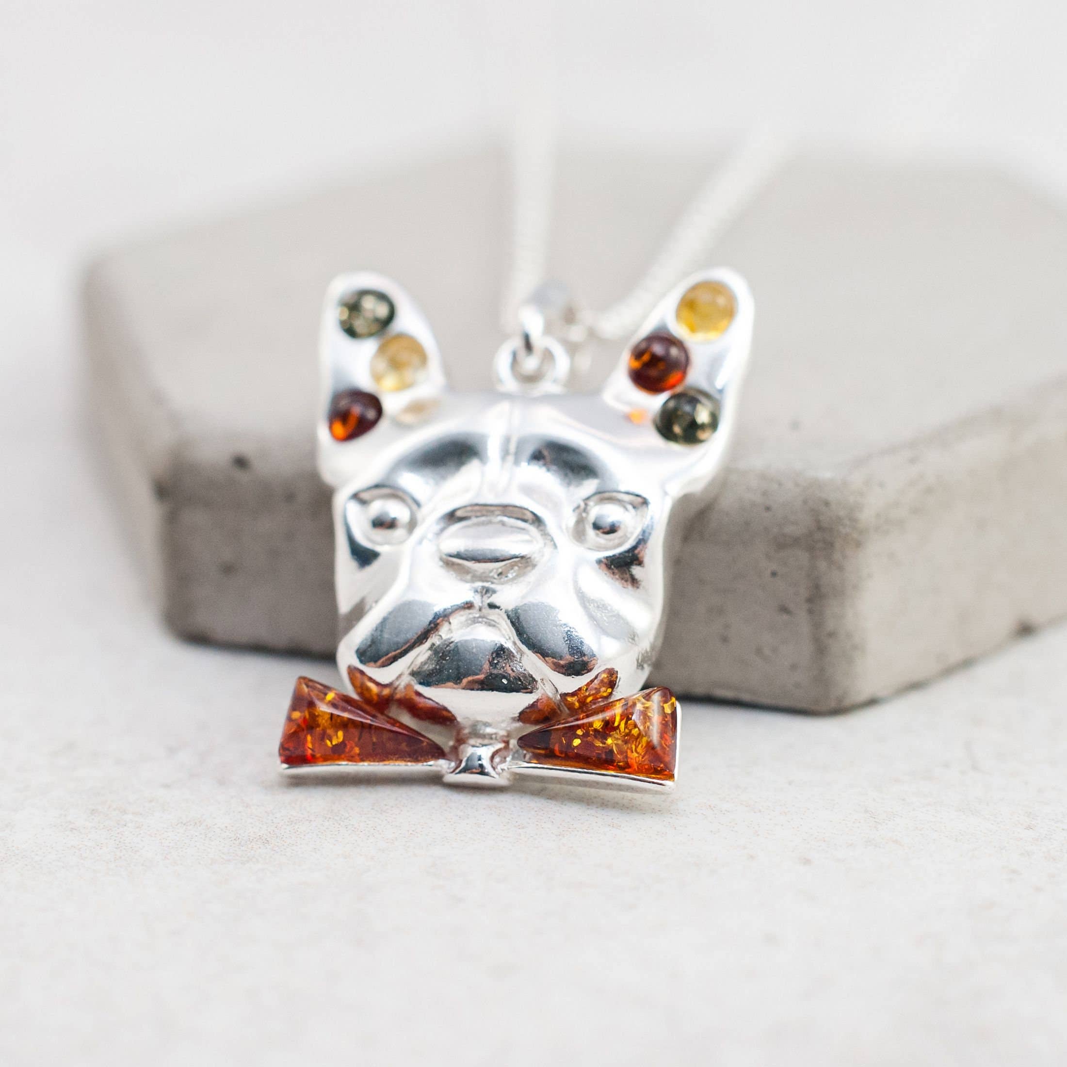 Marcin Waryszak – wholesale Pendant/charm necklace – Baltic Amber French Bulldog Pendant Necklace Silver Frenchie6