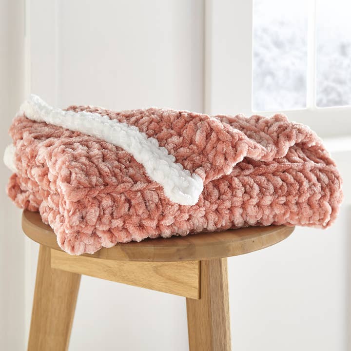 Crafted by Catherine - Wholesale Yarn - Luxe Velvet Yarn | 10.5oz/300g | Super Bulky #6 | Pack of 44