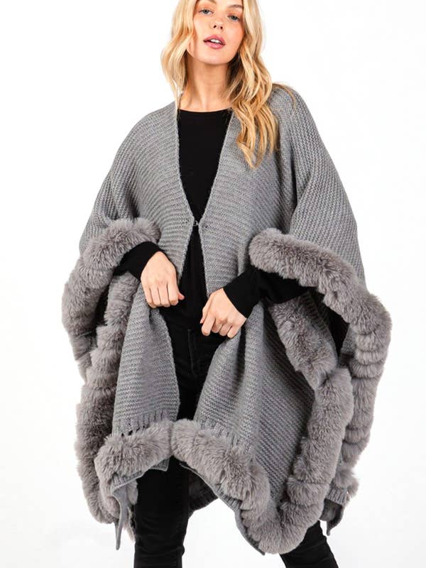 Wintercape-Strickjacke mit Kunstpelzbesatz für den Großhandel von Artini Accessories