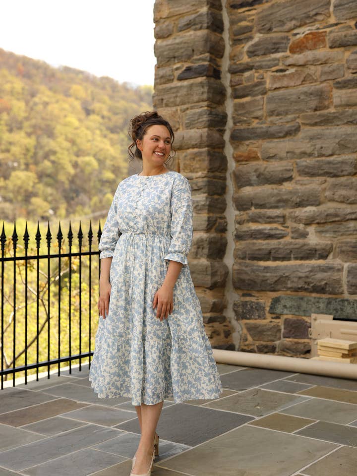 Ada Faye - Wholesale Jurk - Dames - Ada Faye Evelyn Jurk - Lichtblauw | Pre-order Verzending Verwachte Leverdatum 20/80