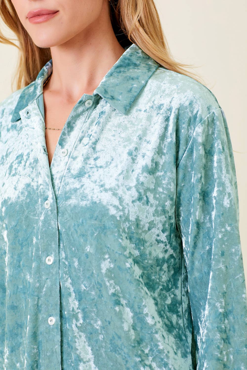 Mystree - Vente Chemise à col boutonné – femme - Chemise boutonnée en velours 6032327