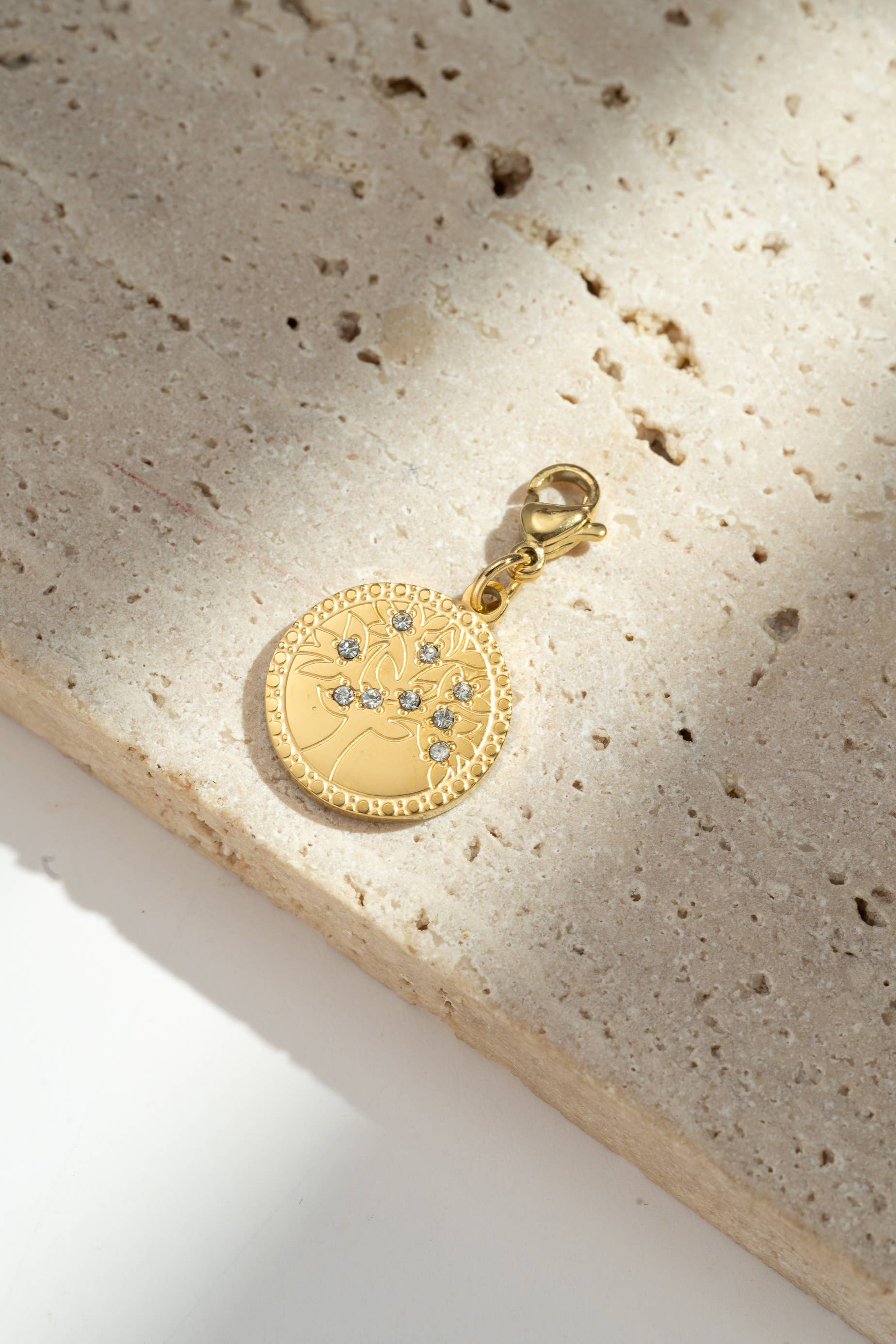 COSMOS - Wholesale Individual Charm/Pendant - Set of 5 round pendants Tree of Life & Star2