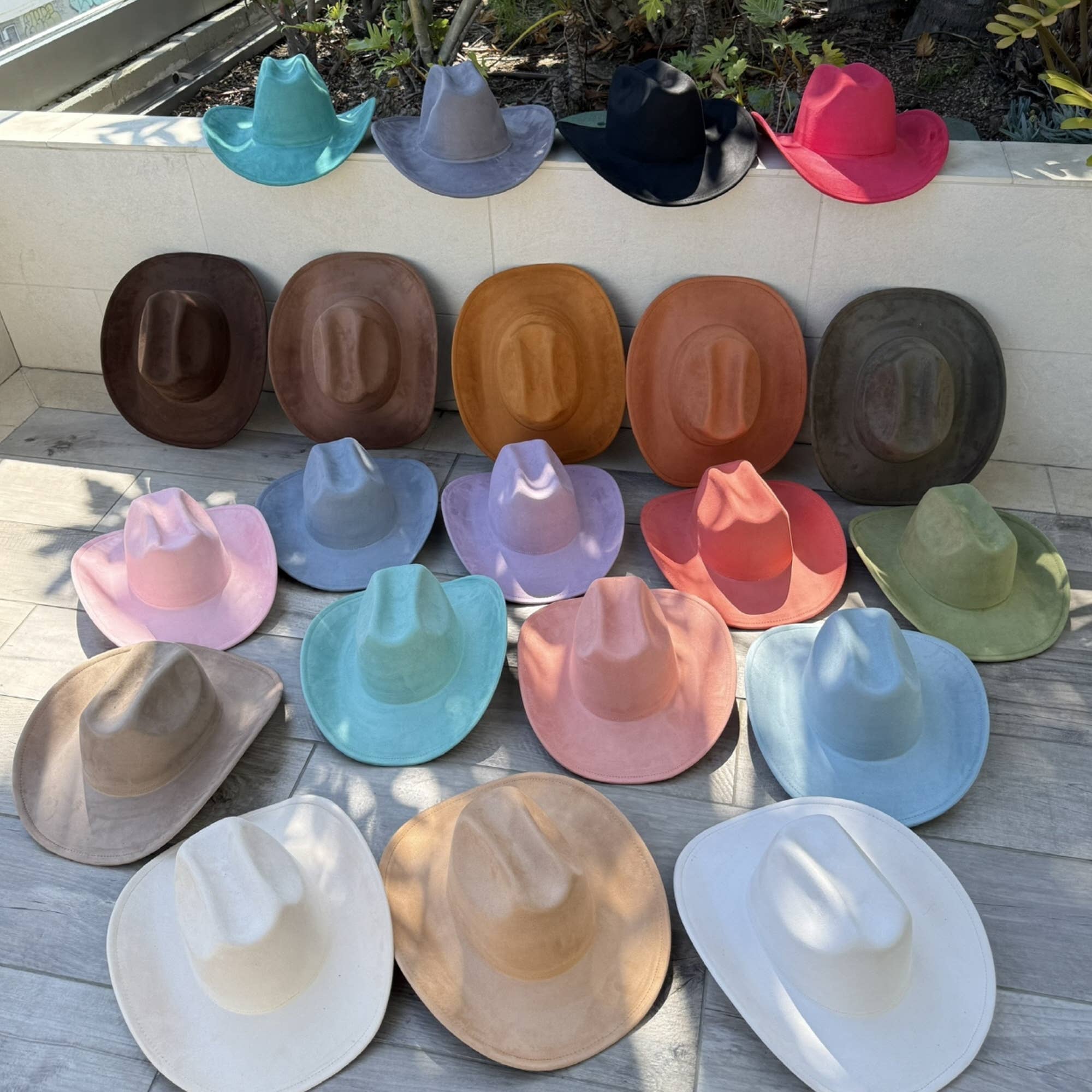 Queens INC - Wholesale Cowboy Hat - Women's - 🤠 Vegan Suede Cattleman Cowboy Hat20