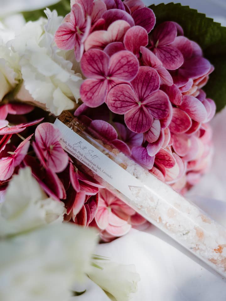 Lavender Bath Salts 80 ml for wholesale by Freedom Studios