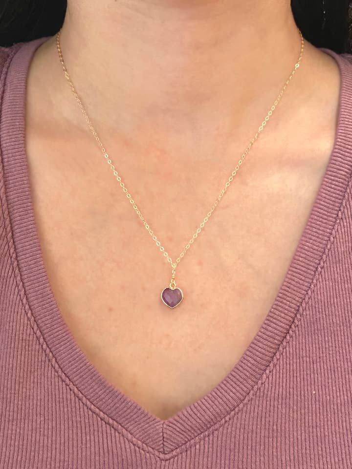 Collana con ciondolo cuore ametista riempito in oro per la vendita all'ingrosso da parte di Boy Cherie