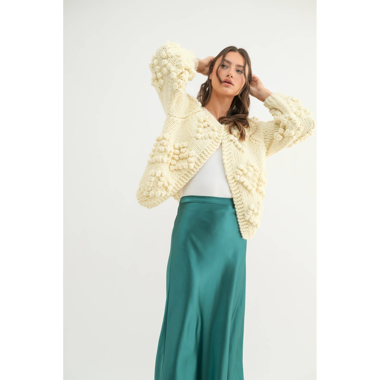 Apolline - Wholesale Cardigan - Women's - HAND KNIT POM-POM HEART CARDIGAN4