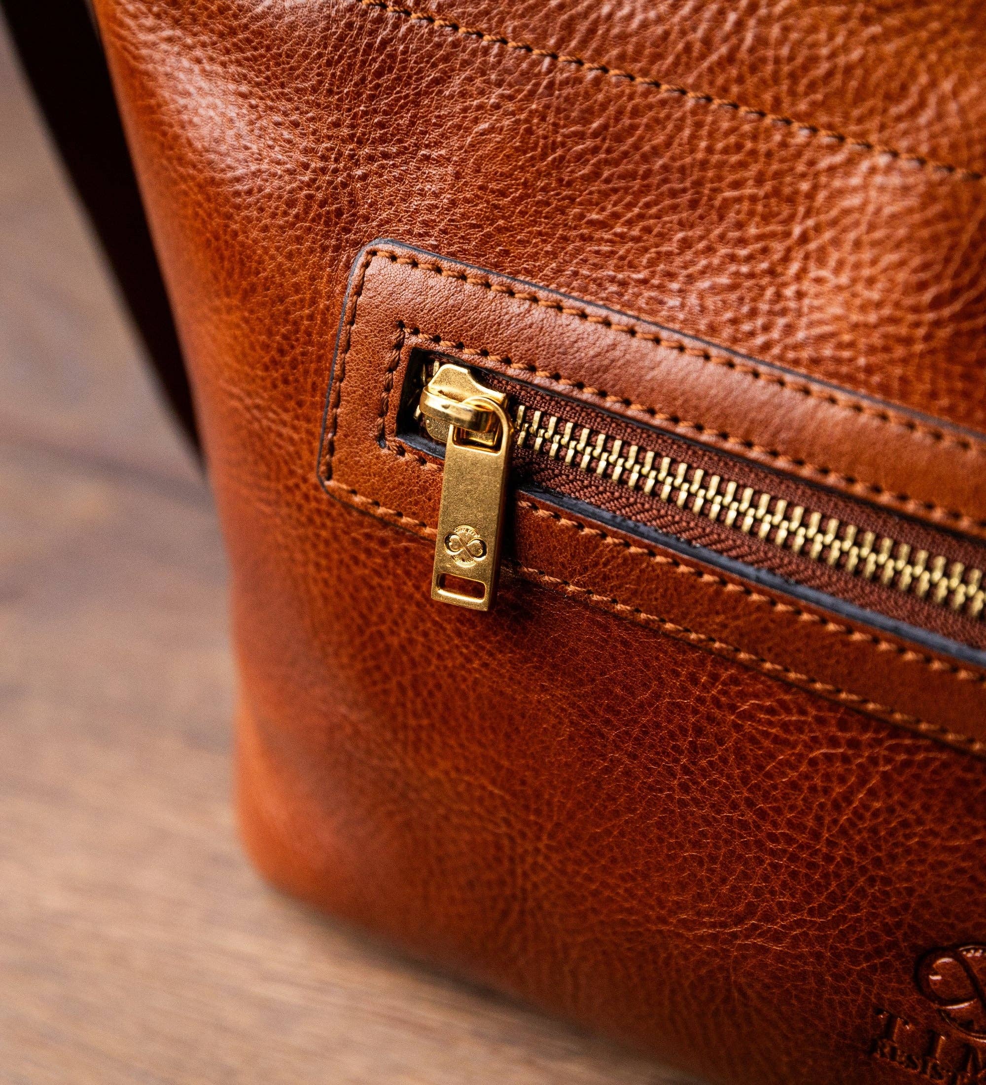 Time Resistance – Großhandel Schmink-/Kosmetiktasche – Leder-Kosmetiktasche Dopp-Kit - Ragtime24