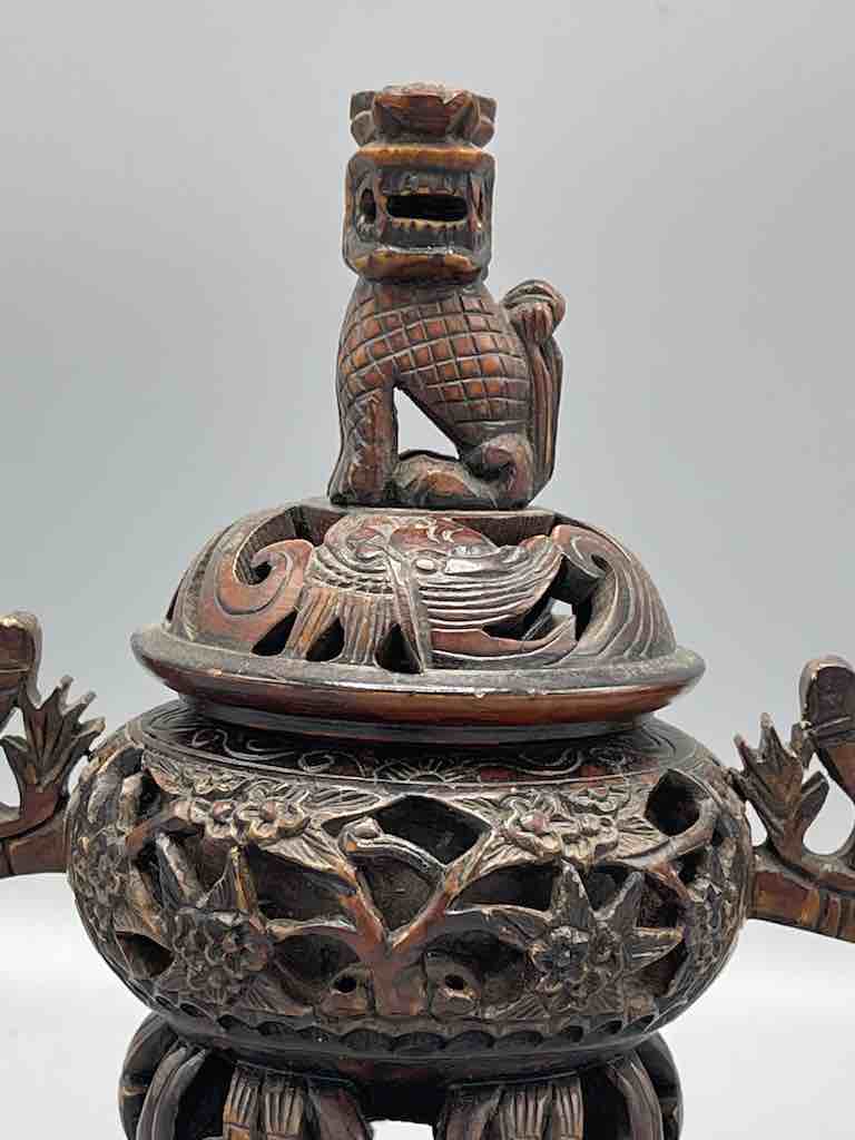 The Niger Bend – Großhandel Räucherstäbchenhalter – Weihrauchbrenner aus Speckstein mit Löwenkopf auf einem Ständer, Vietnam3