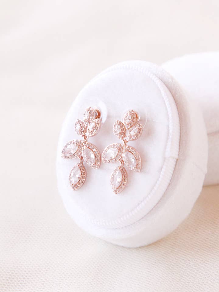 Bijou mariage chic "Chloé" pour la vente par Lily in love