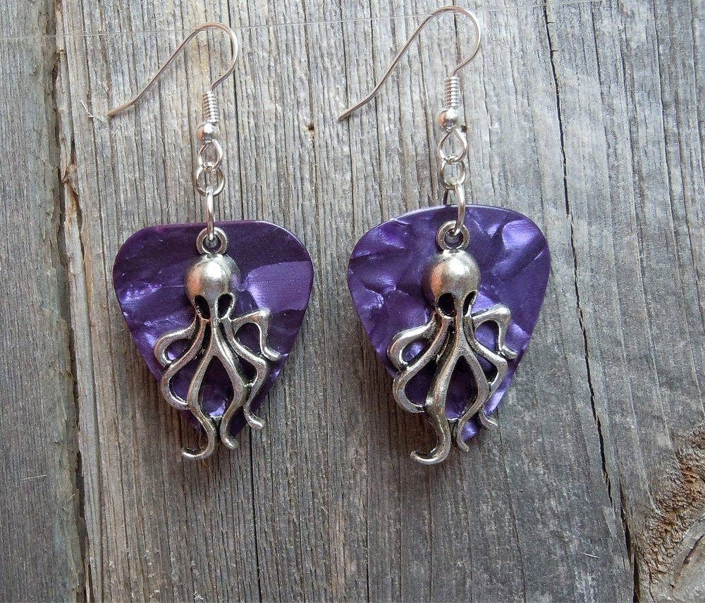 Simply Raevyn - Wholesale Dangle Earrings - Octopus Charm Guitar Pick Earrings4
