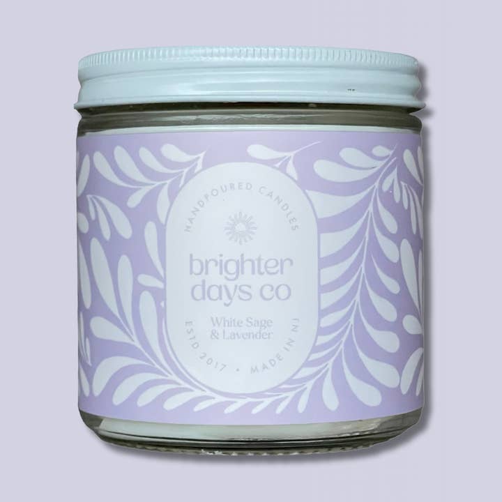 Vela de Soja “White Sage and Lavender” Wick em Madeira por atacado de Brighter Days Co.