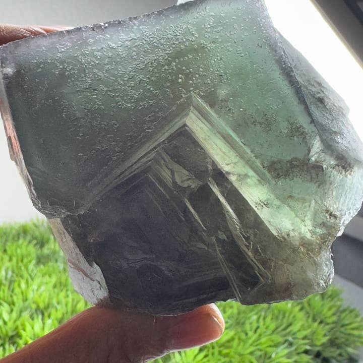 The 7 Directions - Wholesale Spiritual Stone/Crystal - UV reactive Fluorite specimen F65R