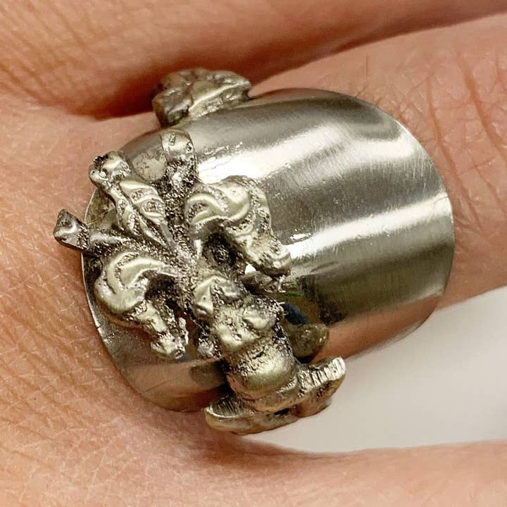 Anillo Lily Spoon para colección de joyas raras para venta al por mayor de Gleamlety