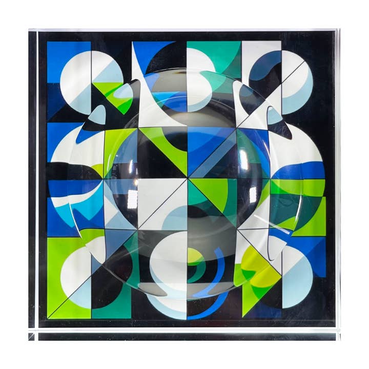 Lifeforce Glass, Inc. – wholesale Decorative plate/dish/bowl – Custom Lucite Candy Dish1