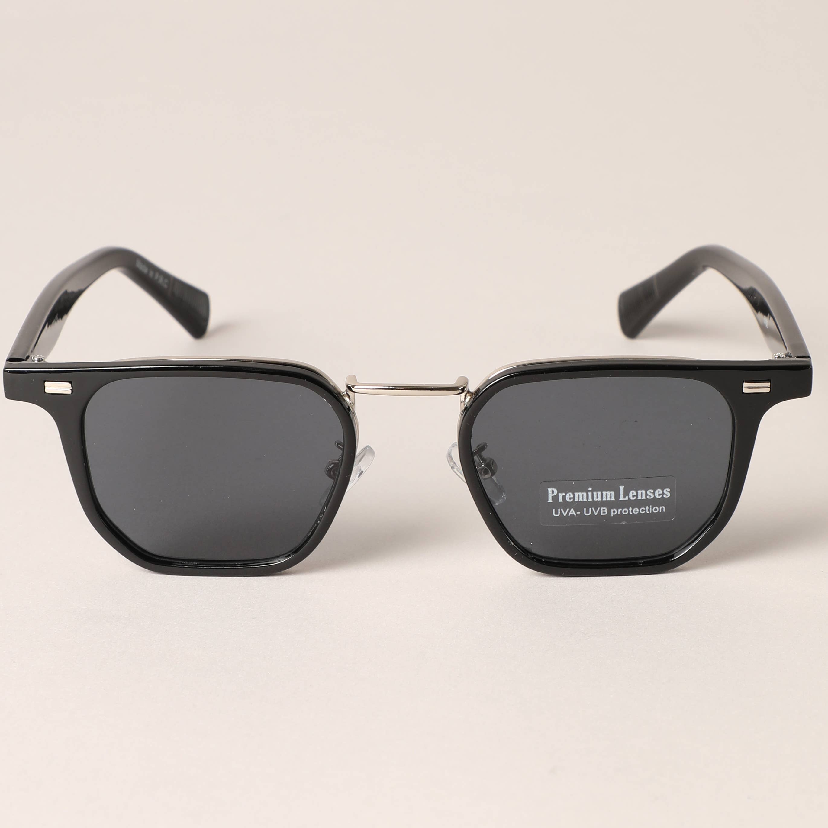 12 COULEURS ASSORTIES Lunettes de soleil élégantes à double couche en vente sur Faire4