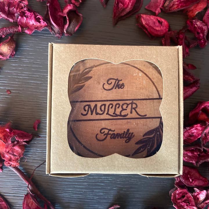 WoodCraftHaven - Vente Sous-verre - Sous-verres en bois fabriqués à la main : des cadeaux de mariage pour votre magasin7