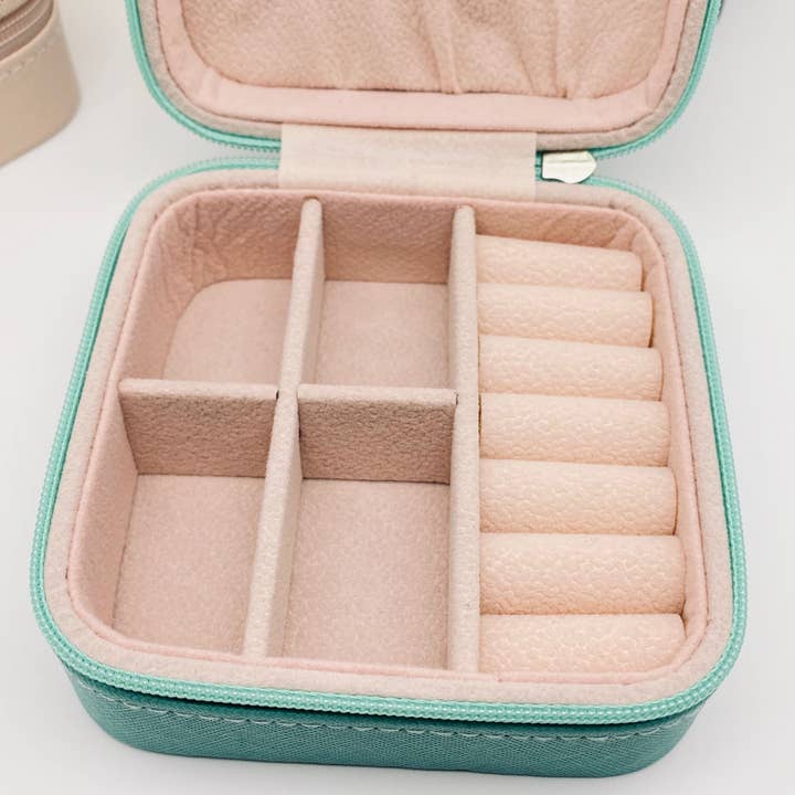 Mio Queena - Wholesale Jewelry Box/Organizer - Leather Portable Travel Jewelry Box
