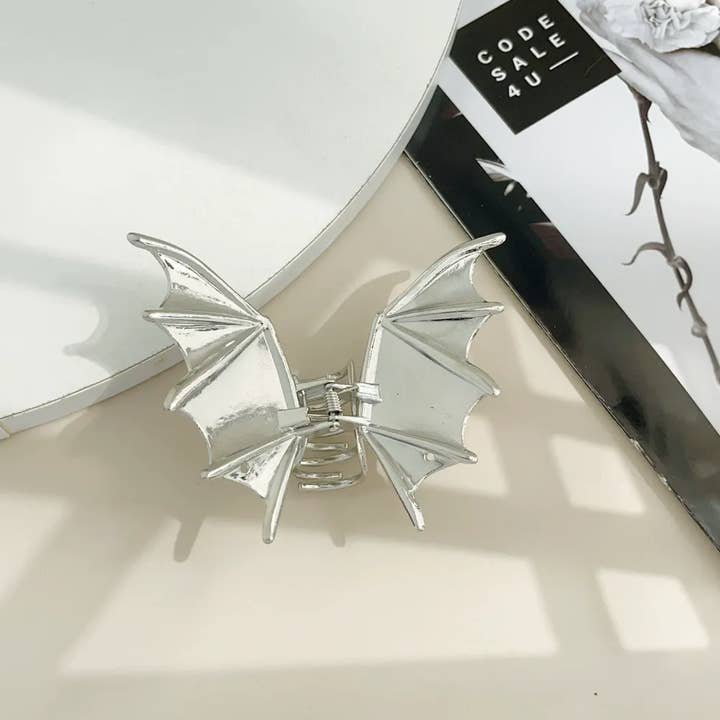 Otterware - Wholesale Hair Clip - Women's - Gothic Bat Wings Metal Claw Clip - Gold & Silver Statement18