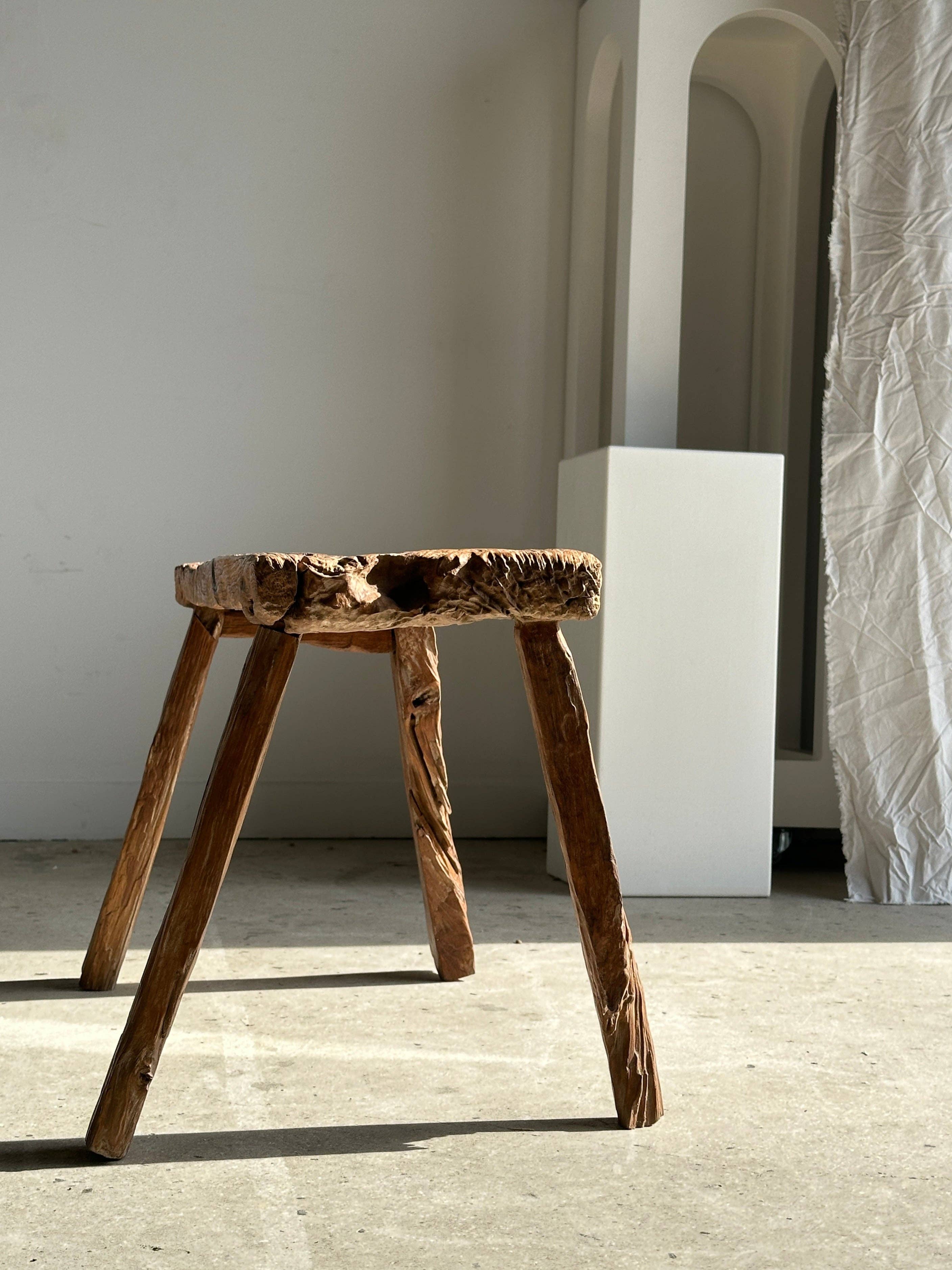 Office Objets - Wholesale Bench - Small organic bench in upcycled Asian teak quadripod openwork seat - Matahari29