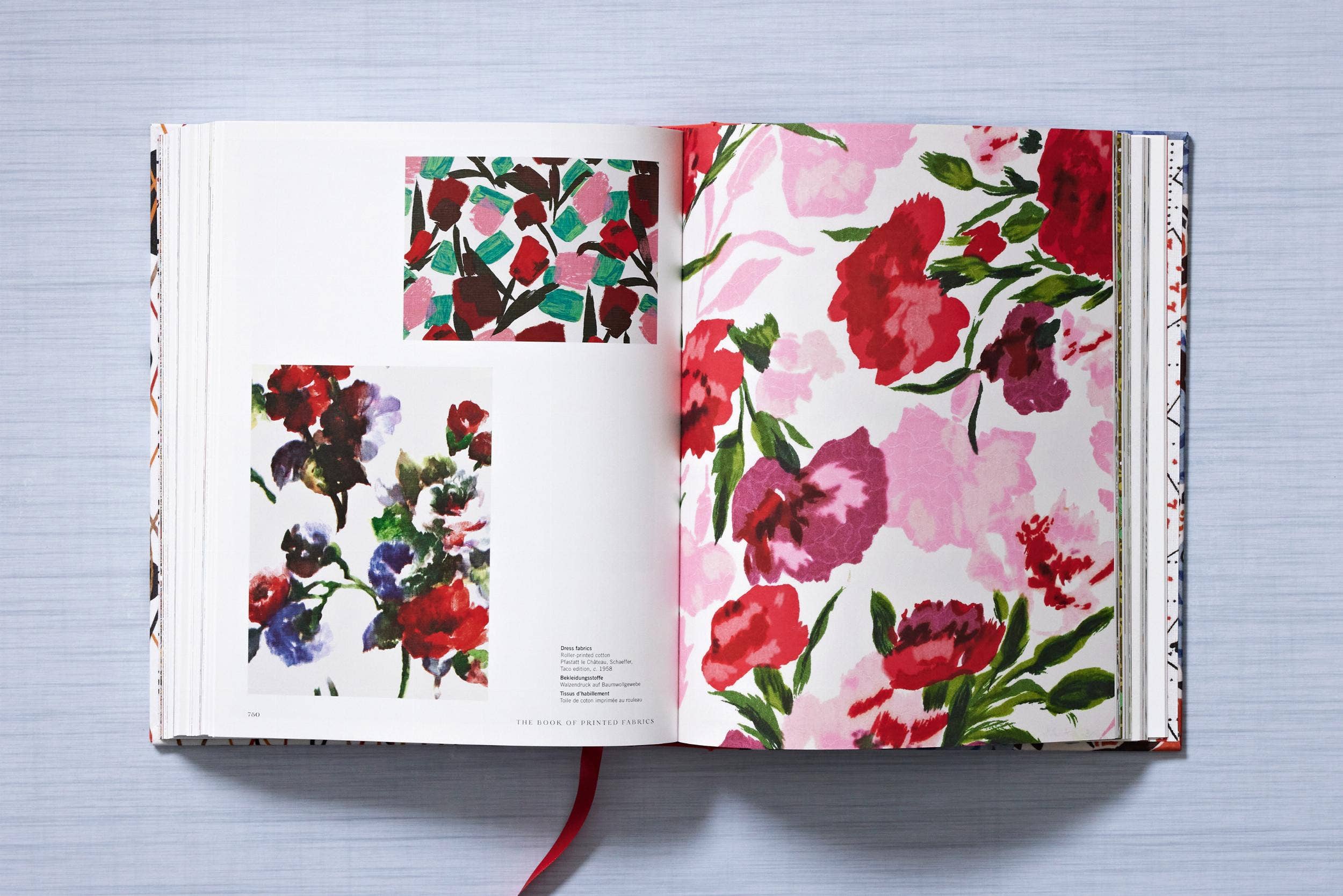 TASCHEN Europe - Wholesale Display Book - The Book of Printed Fabrics. From the 16th century until today (German, French, English)26