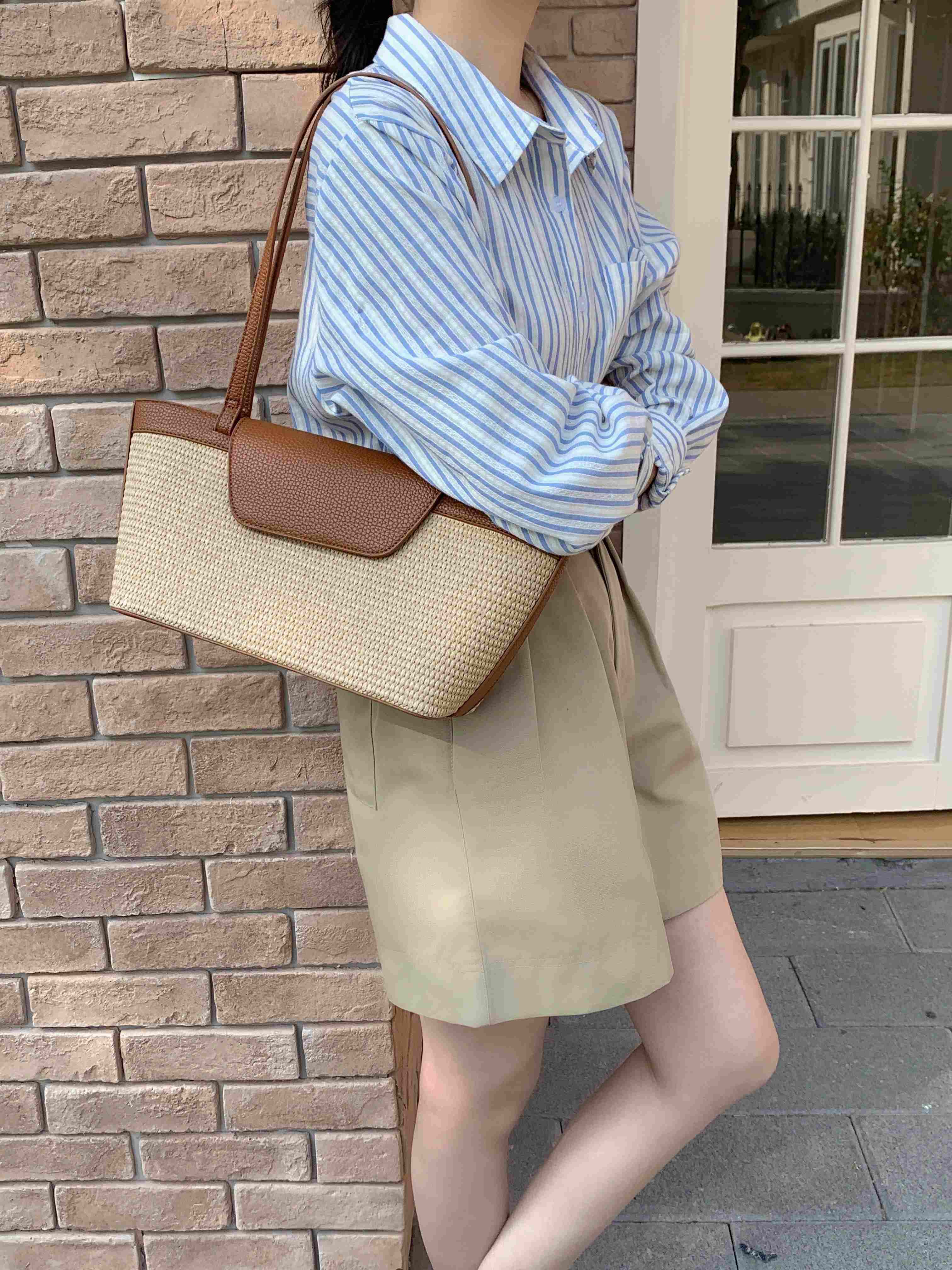 Pretty Persuasions – wholesale Shoulder bag – women's – P25036 Long Straw Shoulder Bag4