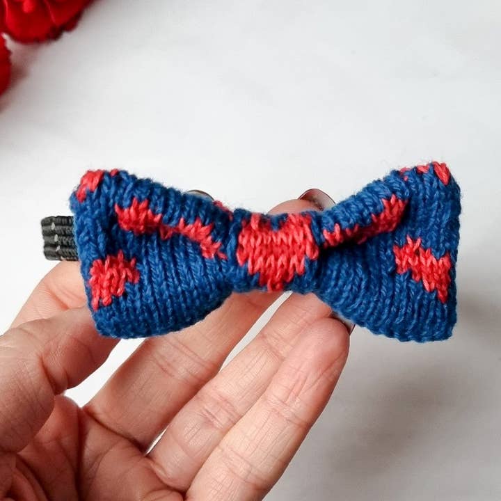 Blå Kärlek Fluga: Katt/Tiny Dog för wholesale av Wool & Whiskers