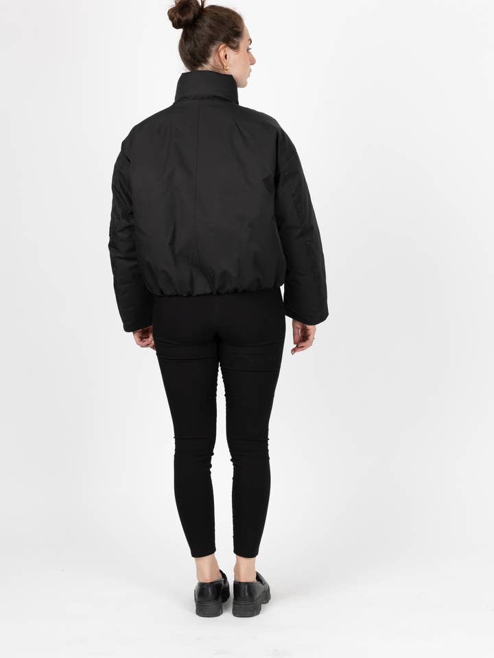 KZELL PARIS - Wholesale Raincoat - Women's - WATERPROOF BUBBLE-EFFECT JACKET12