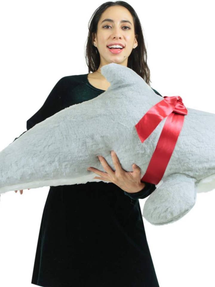 Dauphin géant en peluche de 46 pouces fabriqué aux États-Unis pour la vente par Big Plush