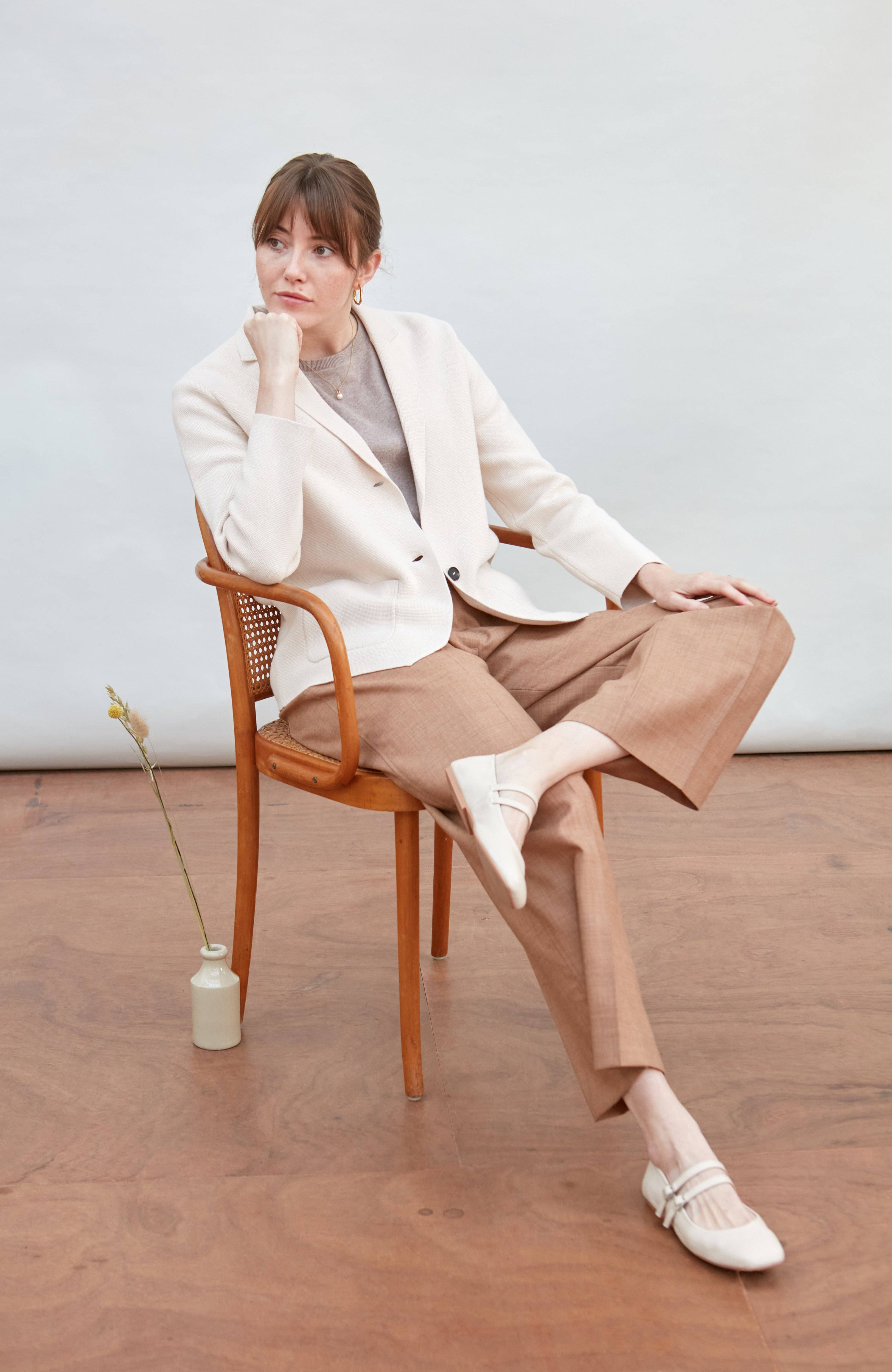 Paul James Knitwear – wholesale Blazer - Dam – Stickad kavaj i medelvikt bomull avslappnad passform för kvinnor6