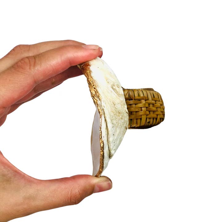 Willett and Co - Wholesale Napkin Ring - Chinoiserie Monkey Oyster Shell Rattan Napkin Rings
