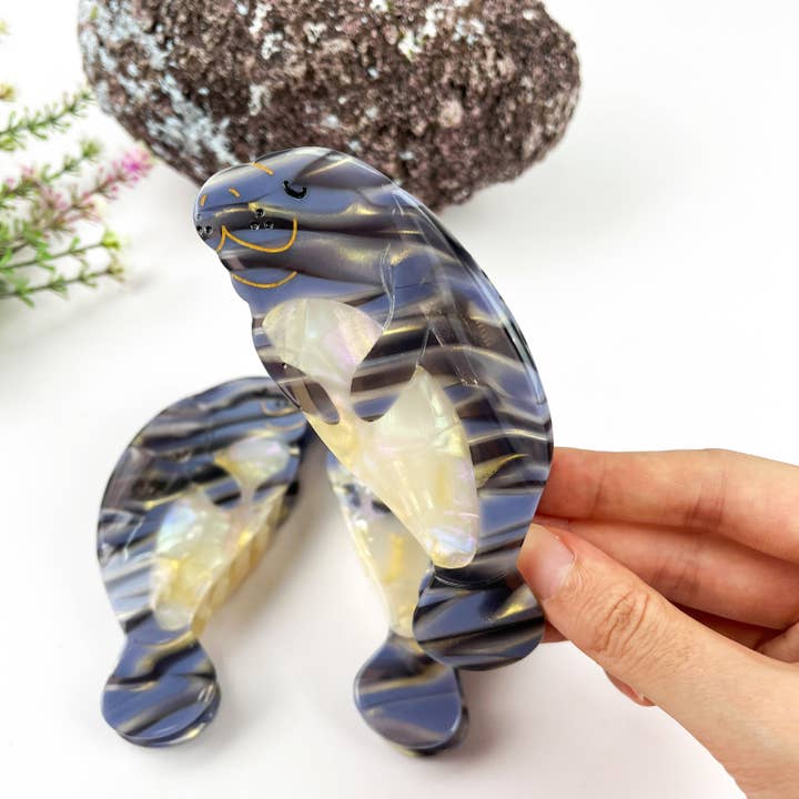 Gray Manatee Acetate Claw Clip for wholesale on Faire4