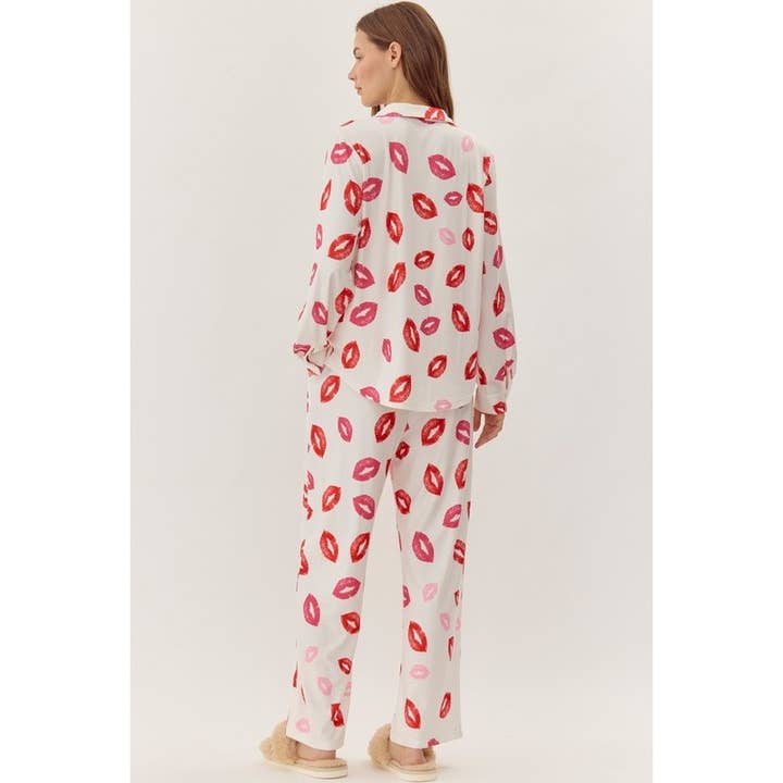 STYLE USA - Wholesale Sleepwear Set - Women's - NEW Lip Print Pajama Set8