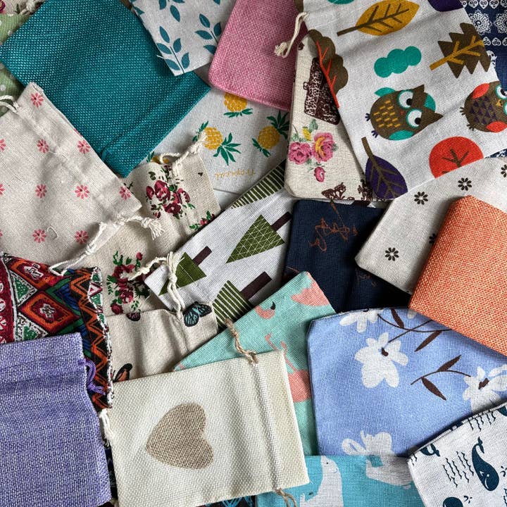 Pebble House - Wholesale Gift Bag - Drawstring Fabric Crystal Gift Pouch - Random Assortment