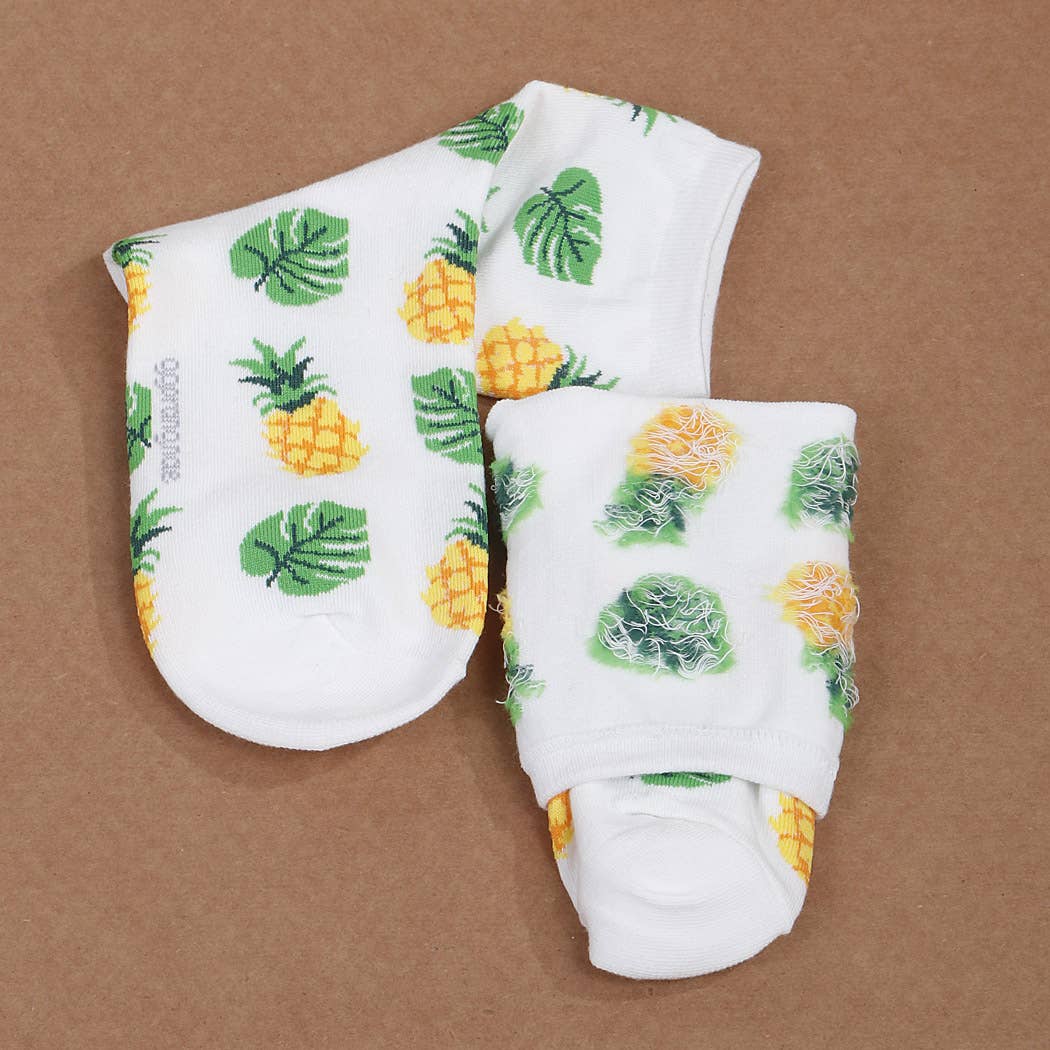 White Pineapple Leaf Socks for wholesale on Faire2