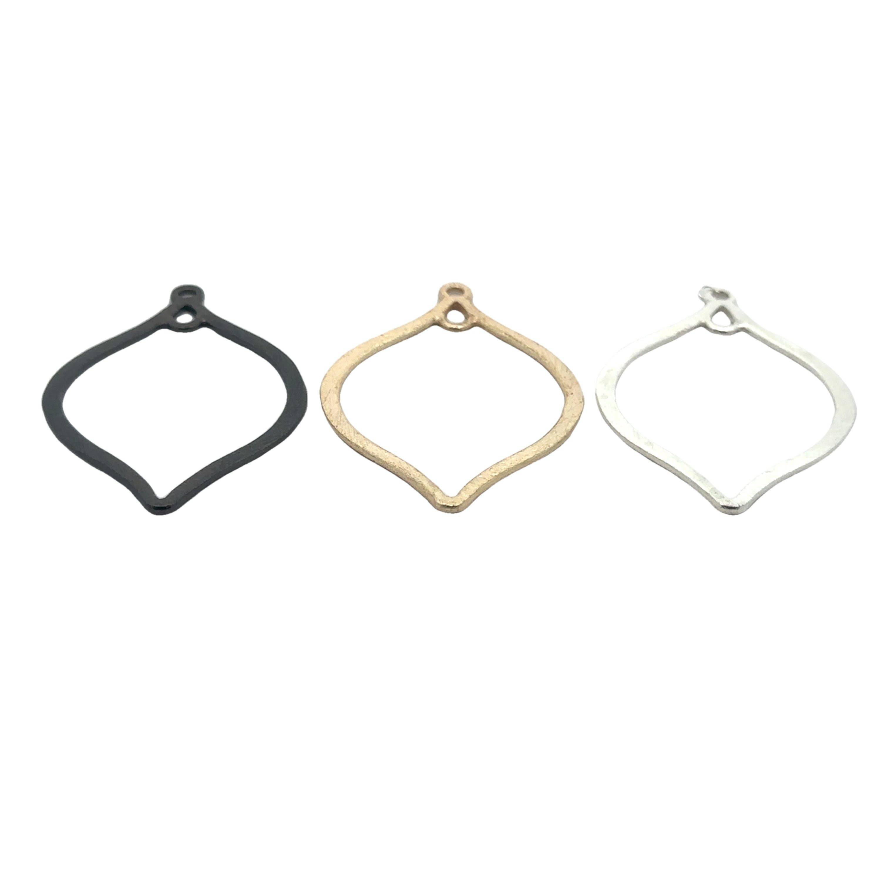 Purity Beads – Engroshandel Håndværk forsyninger – Guldfinish og sølvbelagt, Gunmetal E-belagt, børstet finish, øreringskomponenter, to løkker, to størrelser: 47mx30m, 39mx29m1