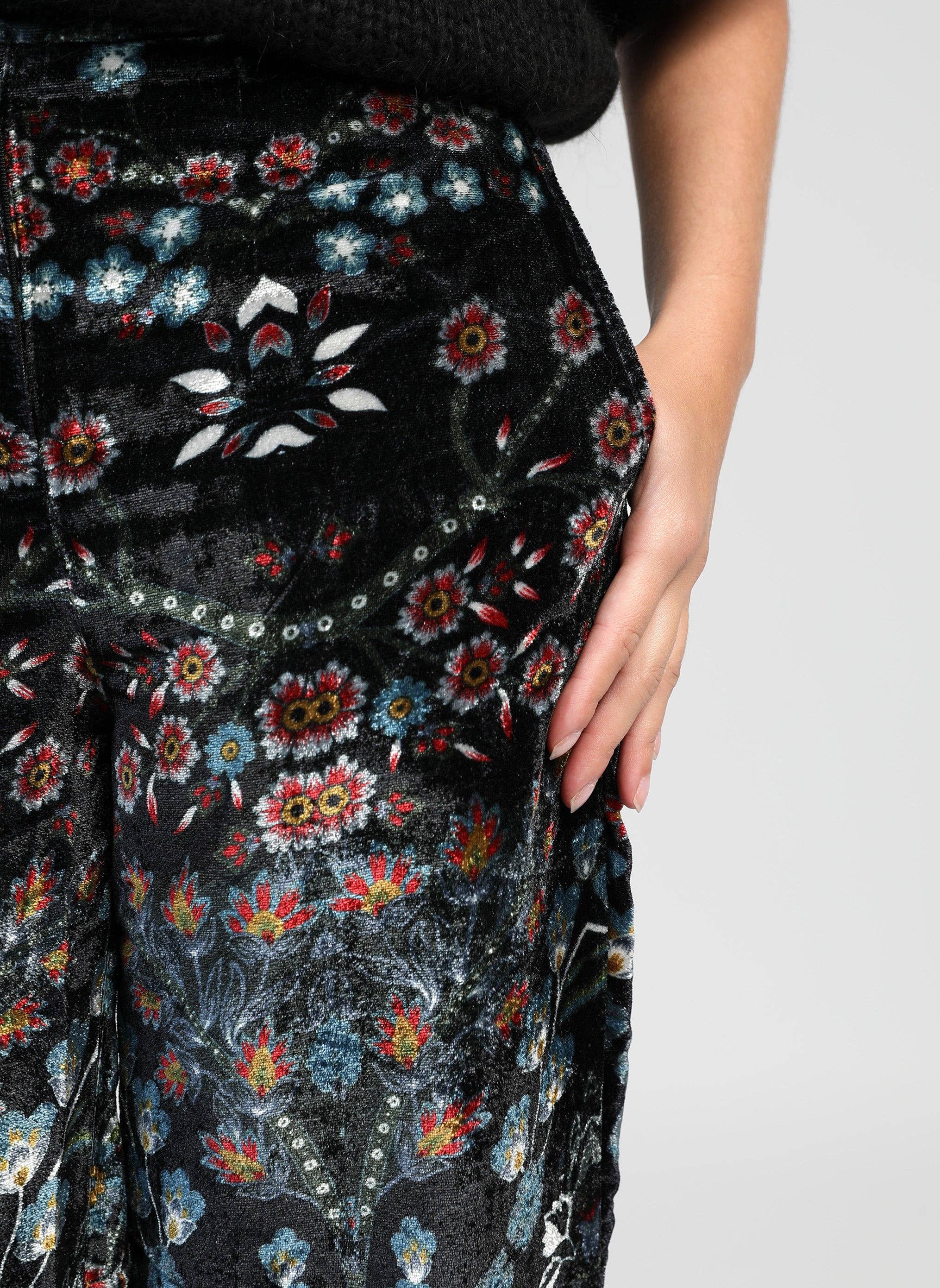 An'ge - Wholesale Pants - Women's - ROSS PANTS folina black5