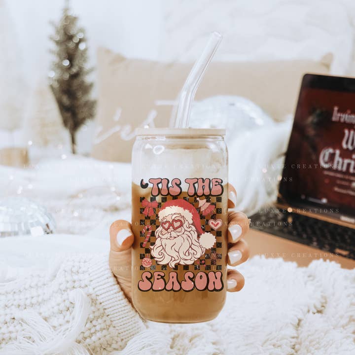 Tasse en verre Tis' The Season, boîte en verre de Noël, tasse de Noël pour la vente par Luxxe Creations Collection