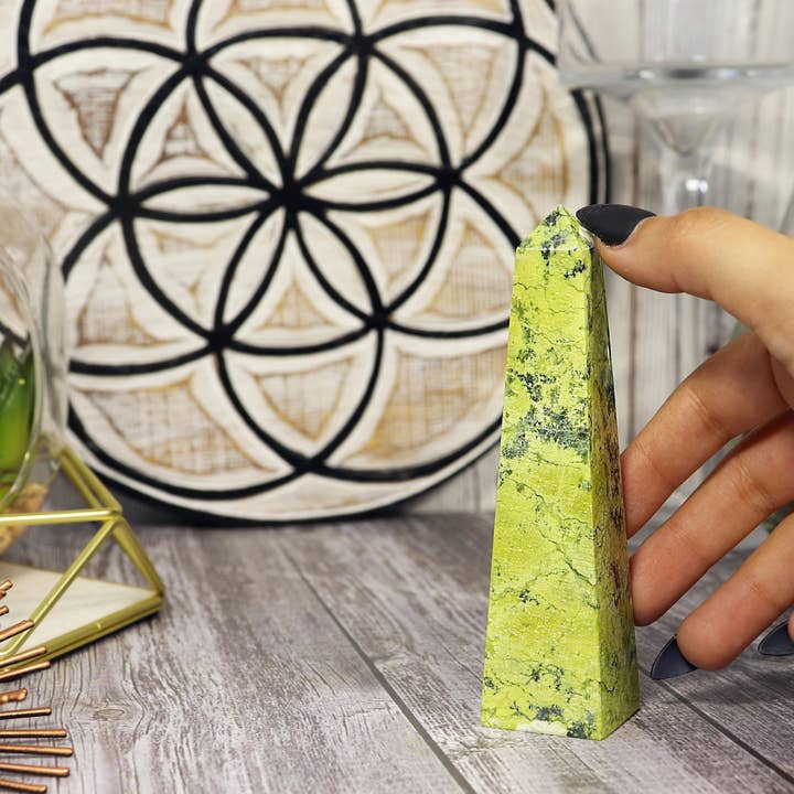 Natures Artifacts Inc - Wholesale Spiritual Stone/Crystal - Beautiful Serpentine Towers5