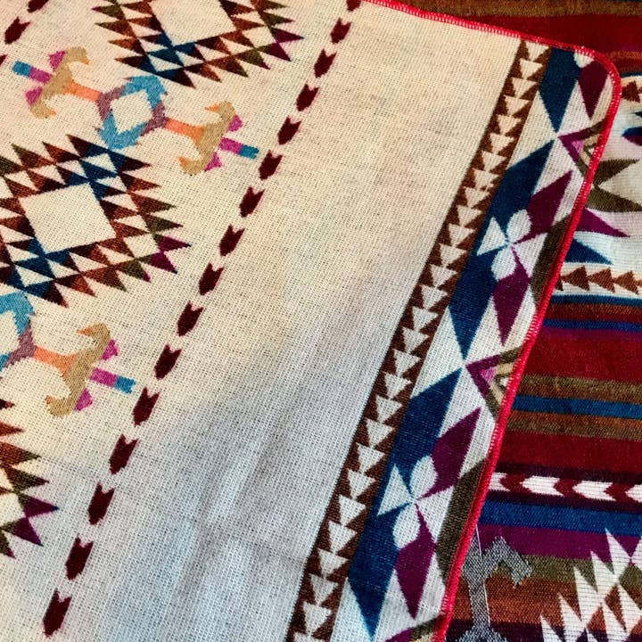 Los Andes Shop - Wholesale Throw Blanket - Red and Turquoise Western Blanket Queen Geometric3