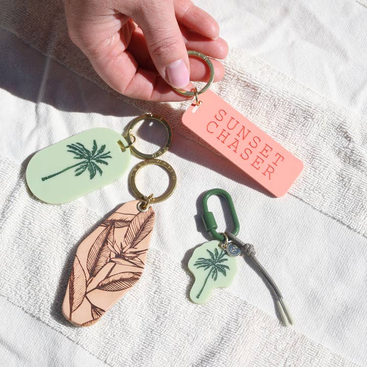 Freshwater Curated Goods - Wholesale Keychain - Women's - Palm Tree Bag Charm
