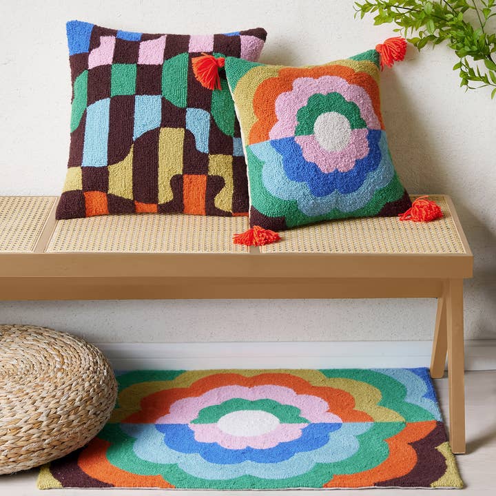 Peking Handicraft - Venta al por mayor Cojín decorativo - Cojín de Gancho con Borlas y Motivo Floral de Chanclas - Elizabeth Olwen2