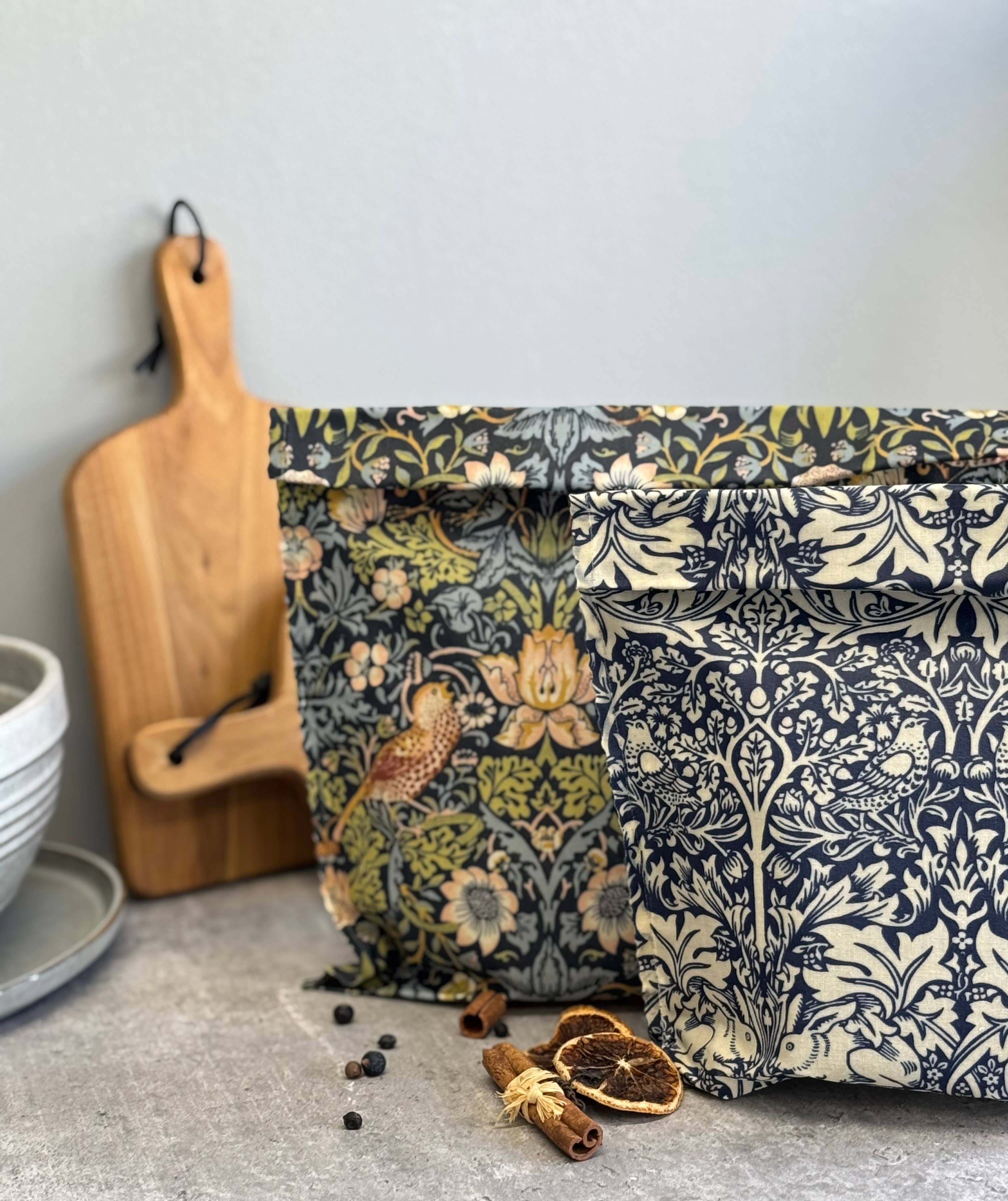 Lou Bees - Wholesale Food Storage Wrap/Bag - Beeswax Bag William Morris6
