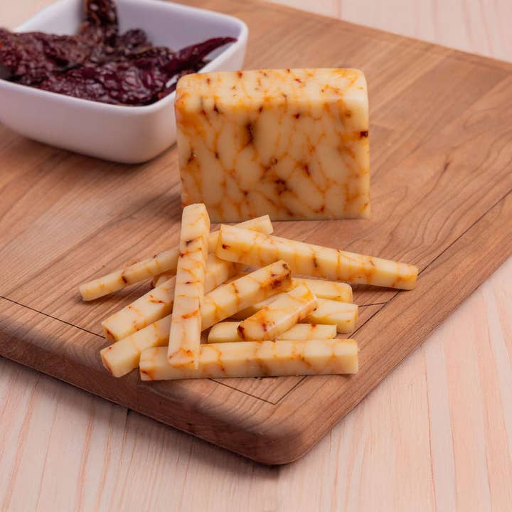 Cheddar chipotle pour la vente par Keystone Cheese
