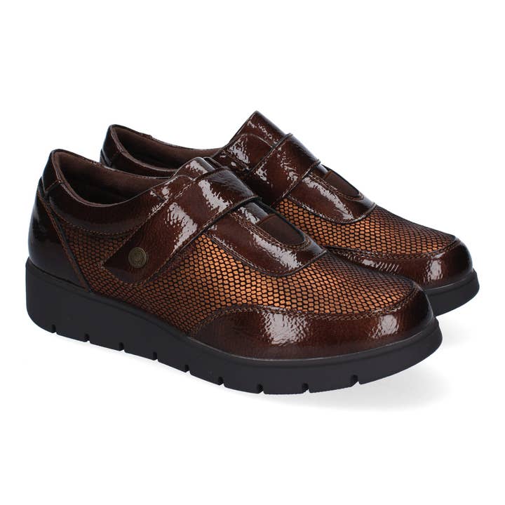 Women's Casual Shoes Comfortable and Elegant Bronze for wholesale by Brideluxe Mayorista