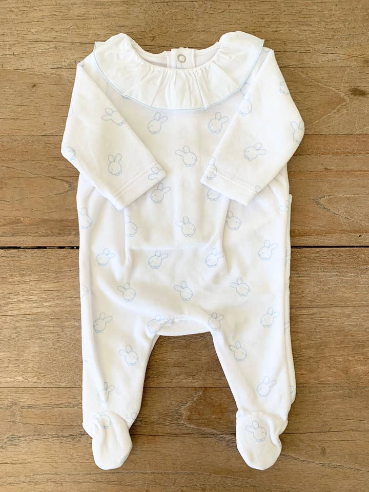 Pé de veludo com estampa Blue Bunny por atacado de Petit Confection