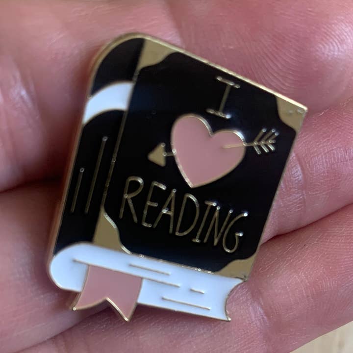 Pin - I Love Reading for wholesale by The Book & The Bean