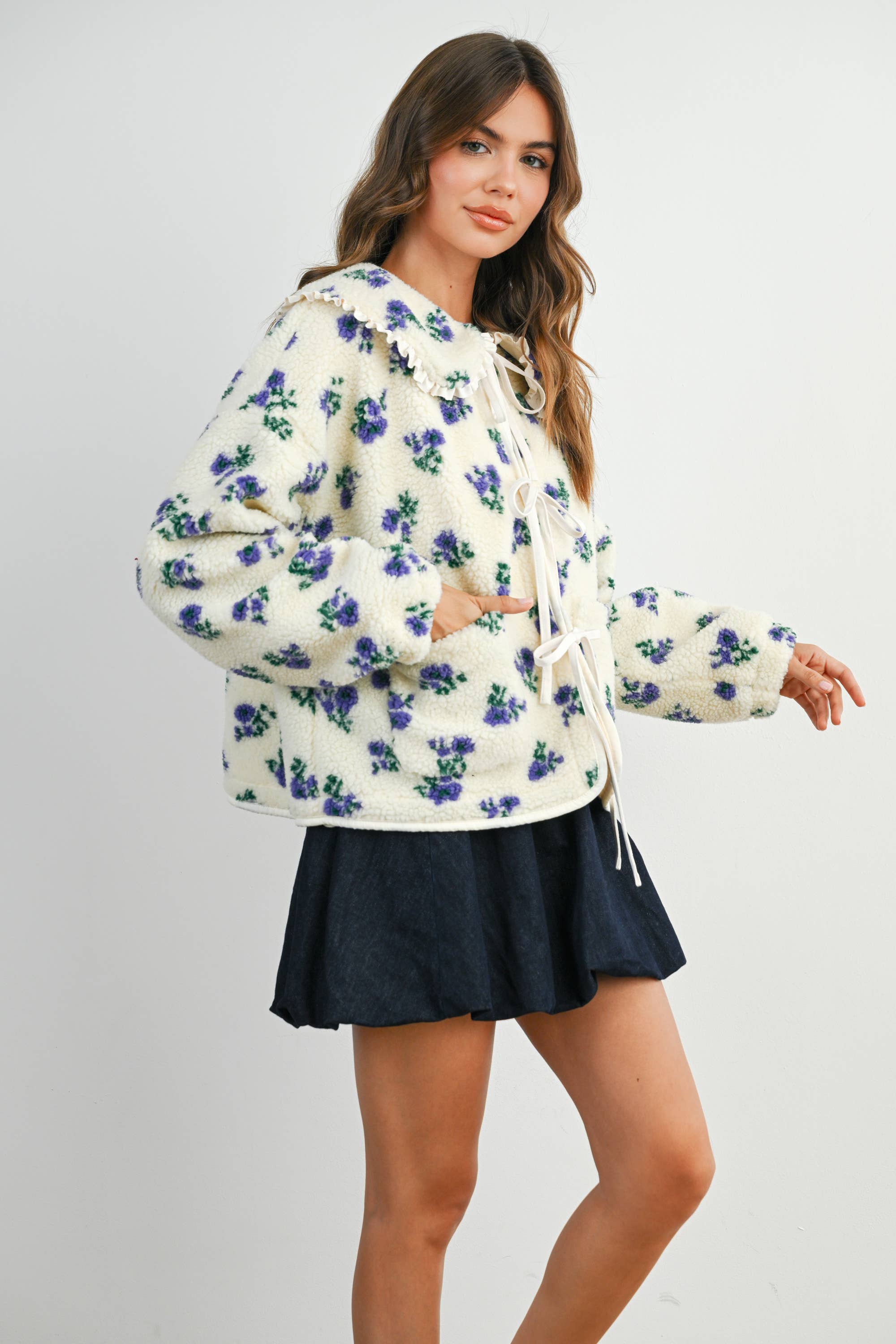 BUTTERMELON - Wholesale Jacket - Women's - Floral Puffy Tie-Front Long Sleeve Jacket - BMJ784123