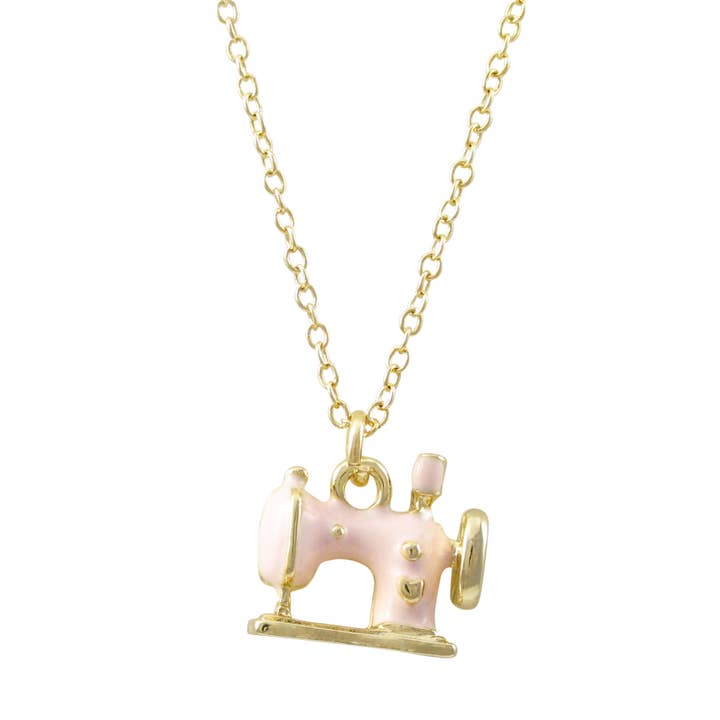 Collar de latón chapado en oro con máquina de coser de esmalte rosa para venta al por mayor de Dlux Jewels