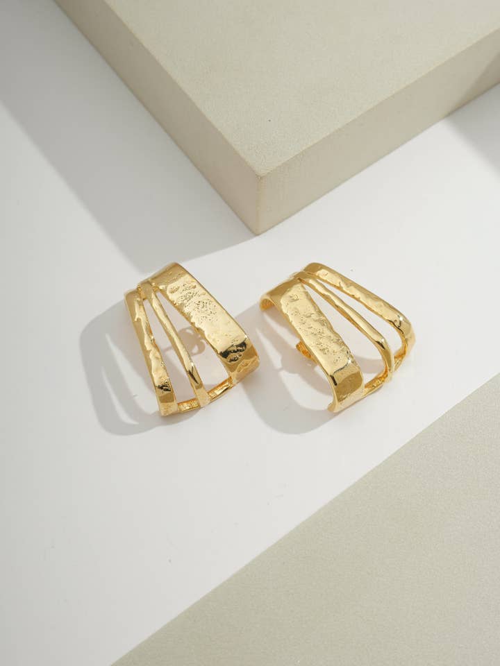 Arco Martillado Hipoalergénico | Envío Rápido para venta al por mayor de Bossaglam Jewelry