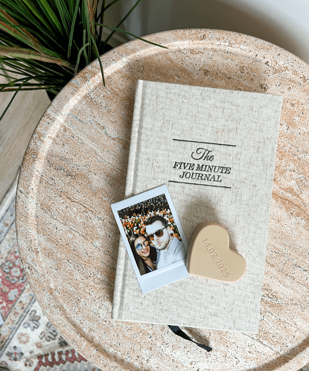 Razzo Studio - Wholesale Picture Frame - Personalized Heart Photo Holder5